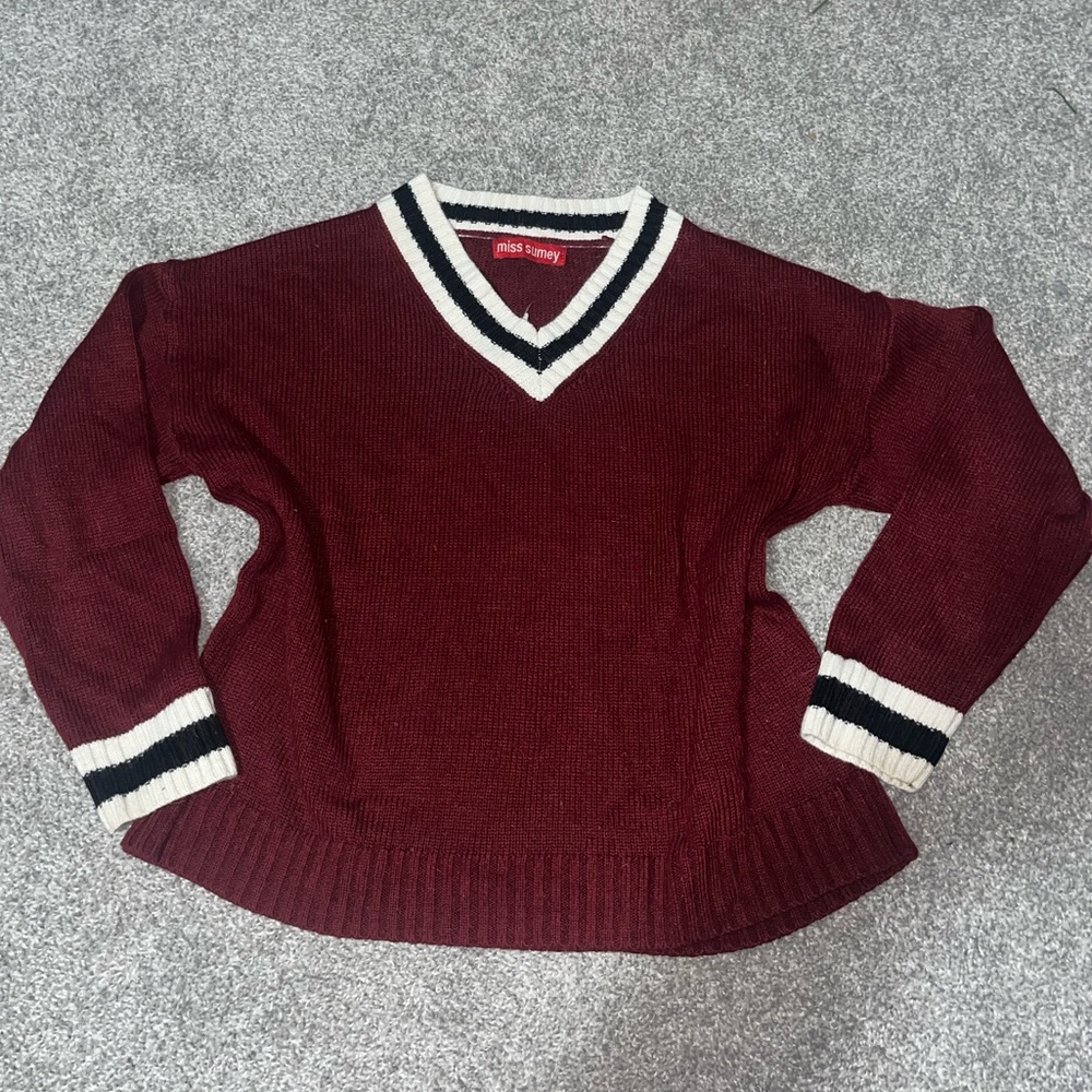 Miss Sumey V-neck Sweater
